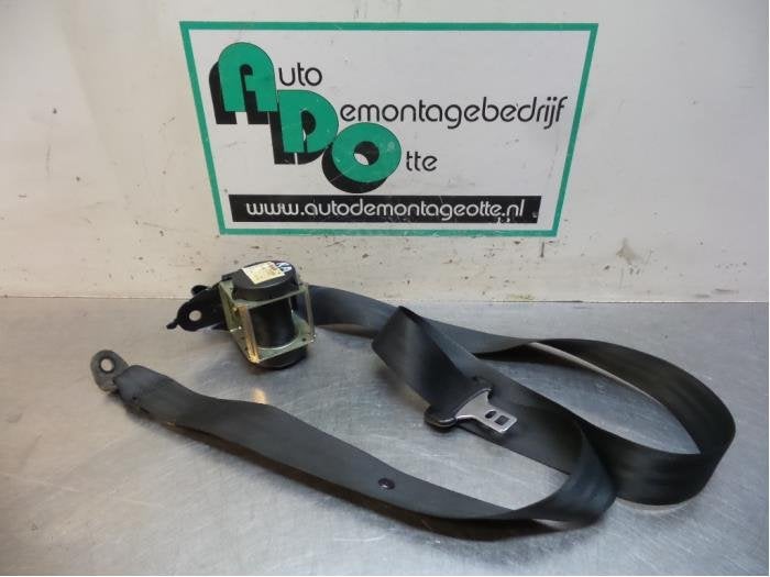 Ceinture de sécurité arrière droite d'un Mazda 3 (3 03-), -, Mazda, Utilisé, -