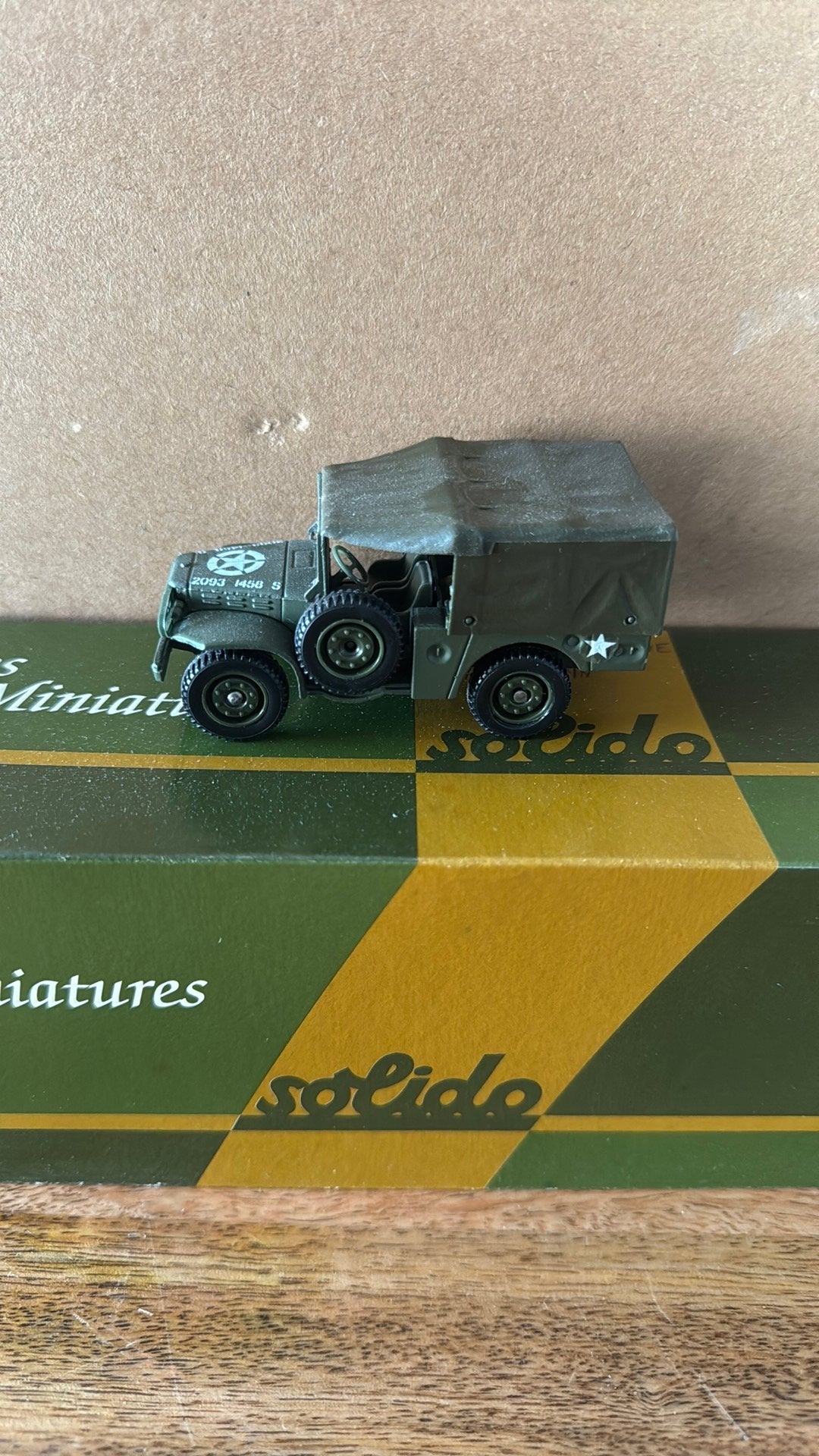 Solido  miniature dodge 4x4, Hobby & Loisirs créatifs, Enlèvement ou Envoi, Comme neuf, Solido