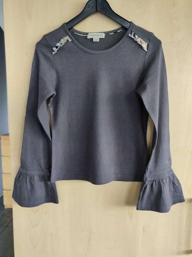 Tshirts, verschillende merken. maat 128. Meisje., Enlèvement ou Envoi, Chemise ou À manches longues, BURBERRY., Comme neuf