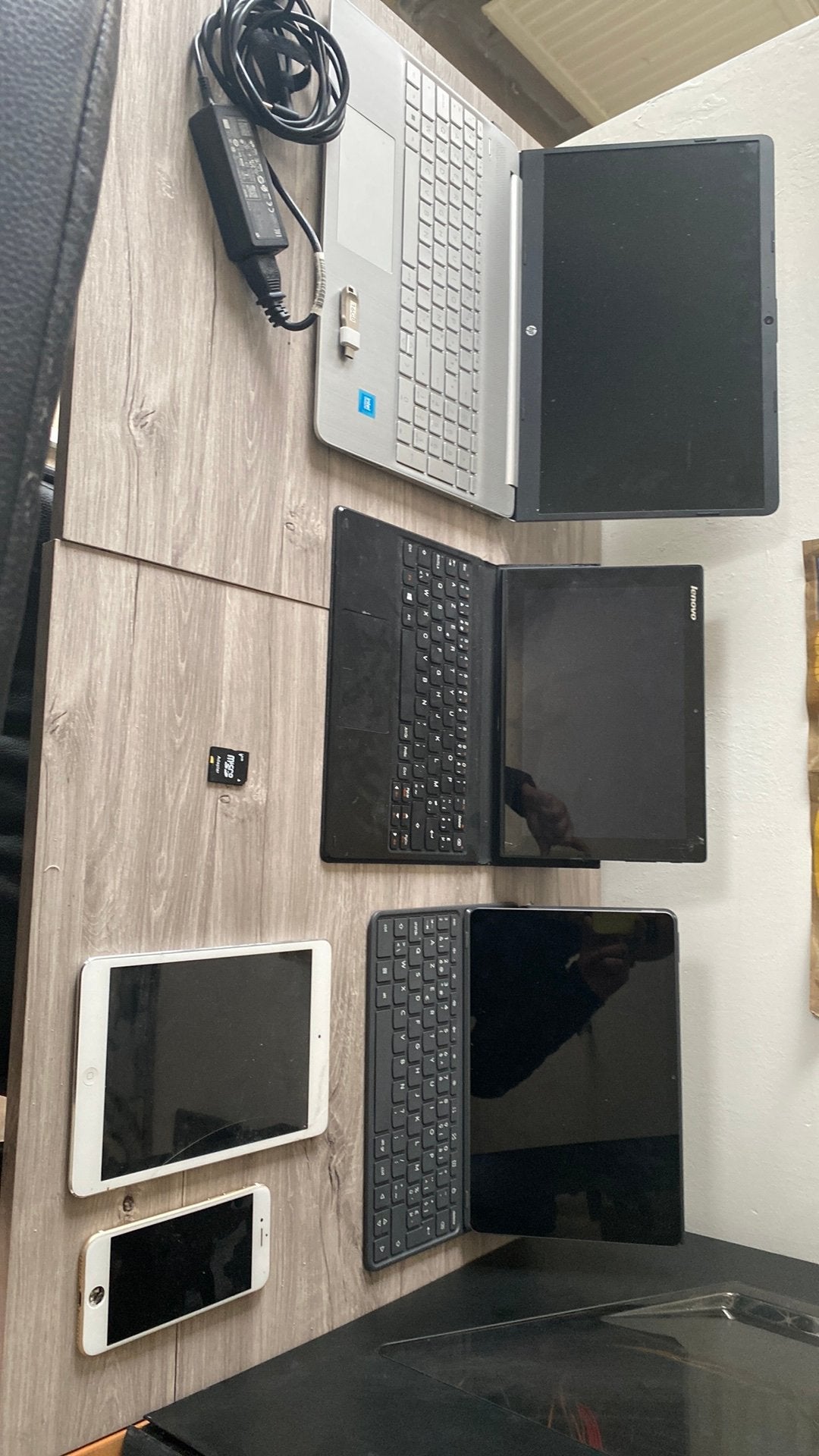 Overeen te komen laptop,notepads,ipad en iPhone, Computers en Software, Windows Tablets, Ophalen, Zo goed als nieuw