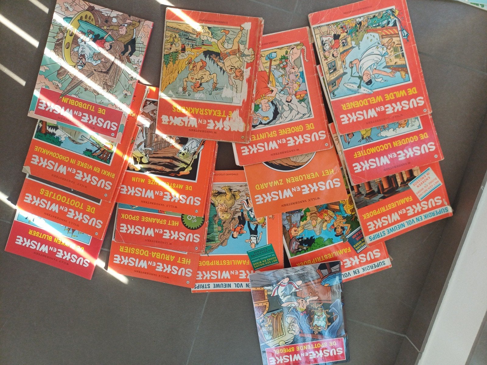 oude stripboeken van jommeke, suske en wiske, kiekeboe, jero, Enlèvement ou Envoi