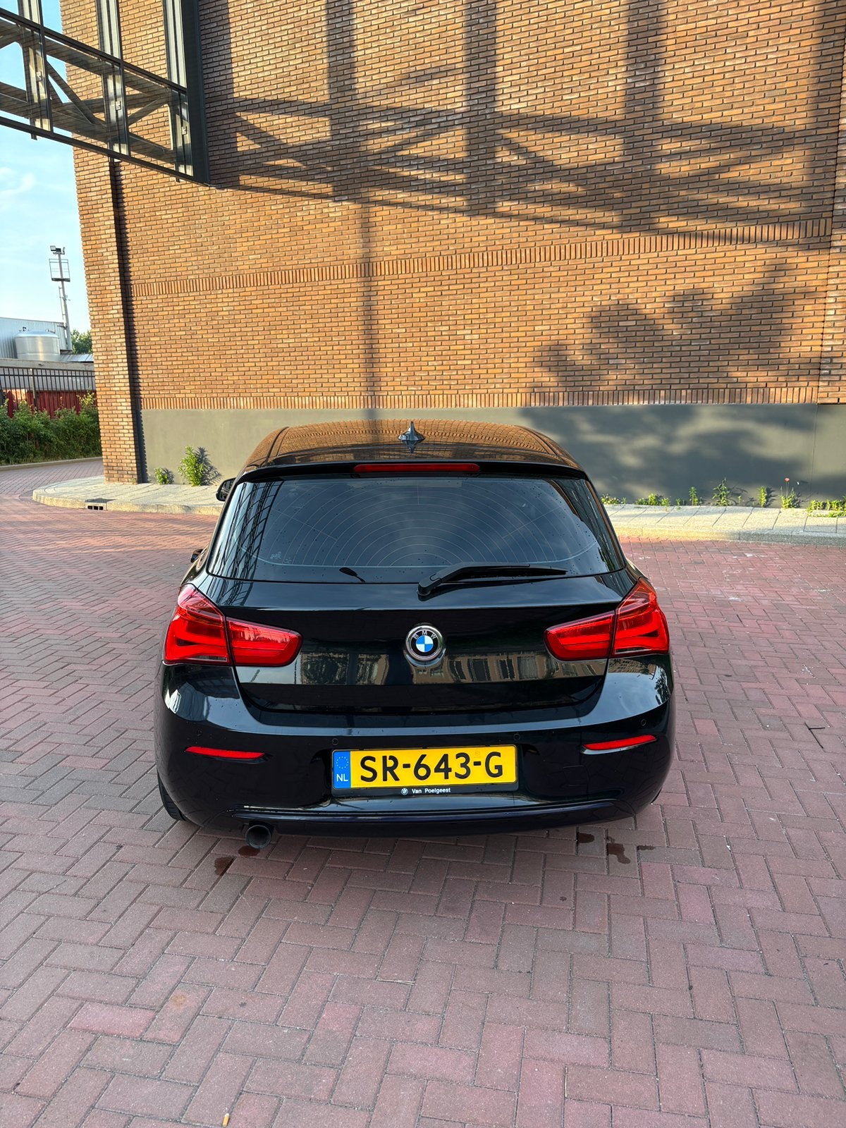 BMW 118D 2.0 Facelift - Automaat Sport M, Auto's, Automaat, 4 cilinders, Zwart, 5 deurs