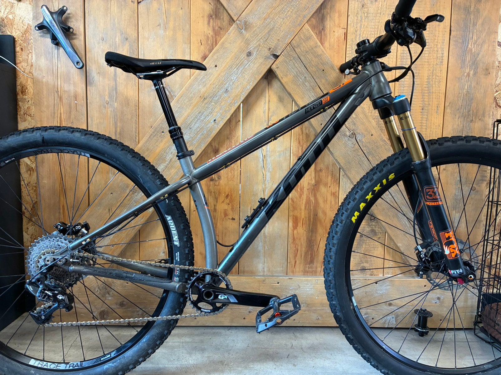 Kona Honzo ST CUSTOM, Ophalen of Verzenden, Zo goed als nieuw