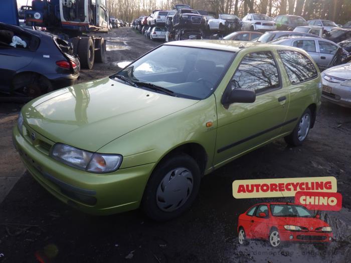 Buitenspiegel links van een Nissan Almera, Gebruikt, -, -, Ophalen of Verzenden