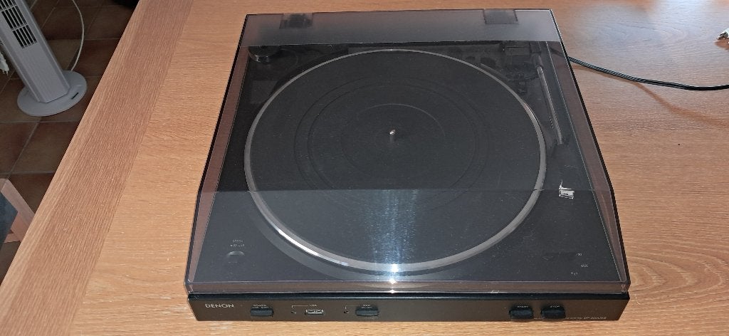 Platine vinyle Denon noire, Autres marques, Tourne-disque, Comme neuf, Enlèvement