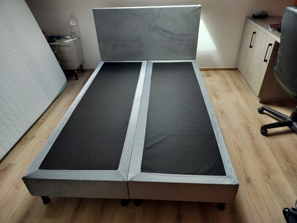 boxspring 140x210, Ophalen, 210 cm, Zo goed als nieuw, Twijfelaar