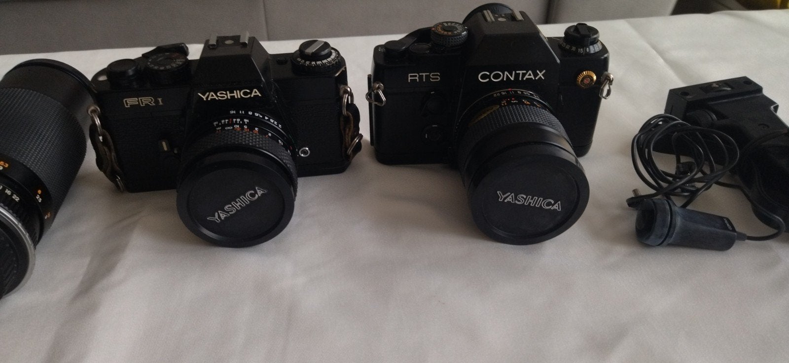 Professionele Analoge Fotoset: Contax RTS + Yashica FR, Enlèvement