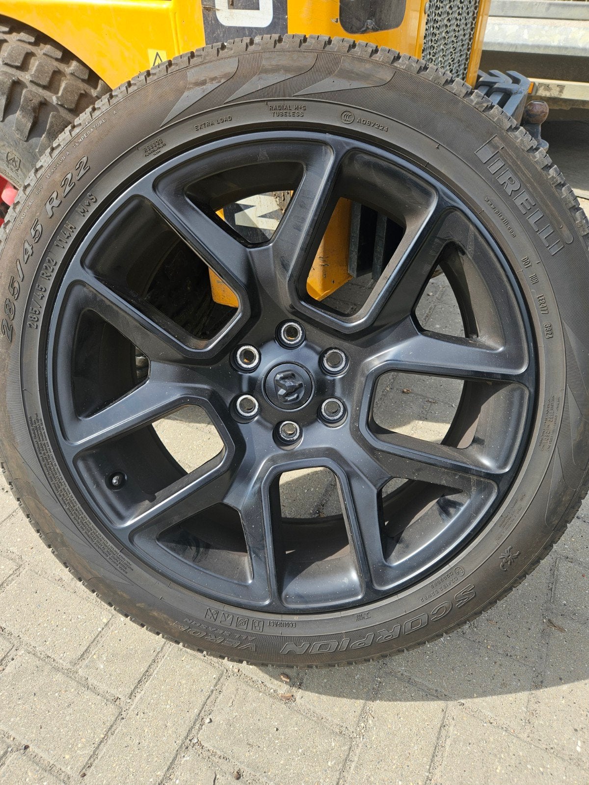 velgen dodge Ram model 2025, Ophalen, Gebruikt, Overige maten, Velg(en)