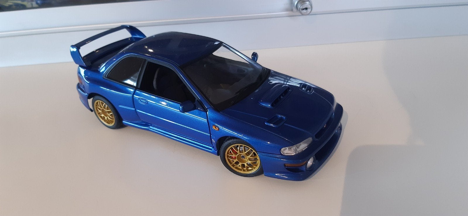 subaru impreza 22b autoart 1:18, Hobby en Vrije tijd, Modelauto's | 1:18, Ophalen of Verzenden, Autoart