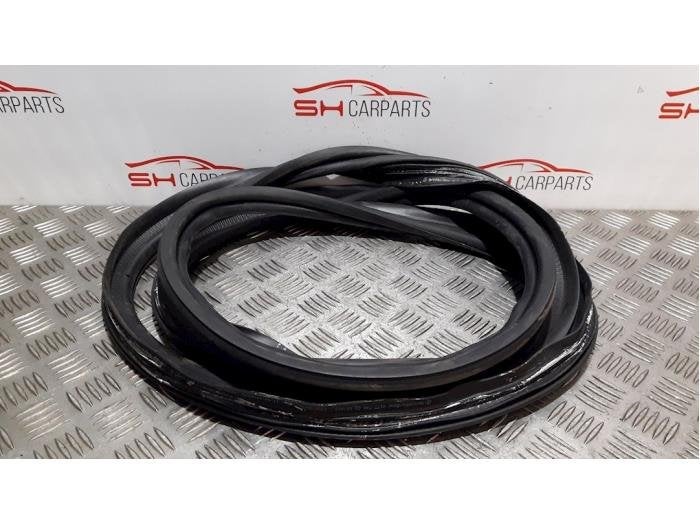 Joint caoutchouc hayon d'un Mercedes A-Klasse, 3 mois de garantie, Utilisé, -, -
