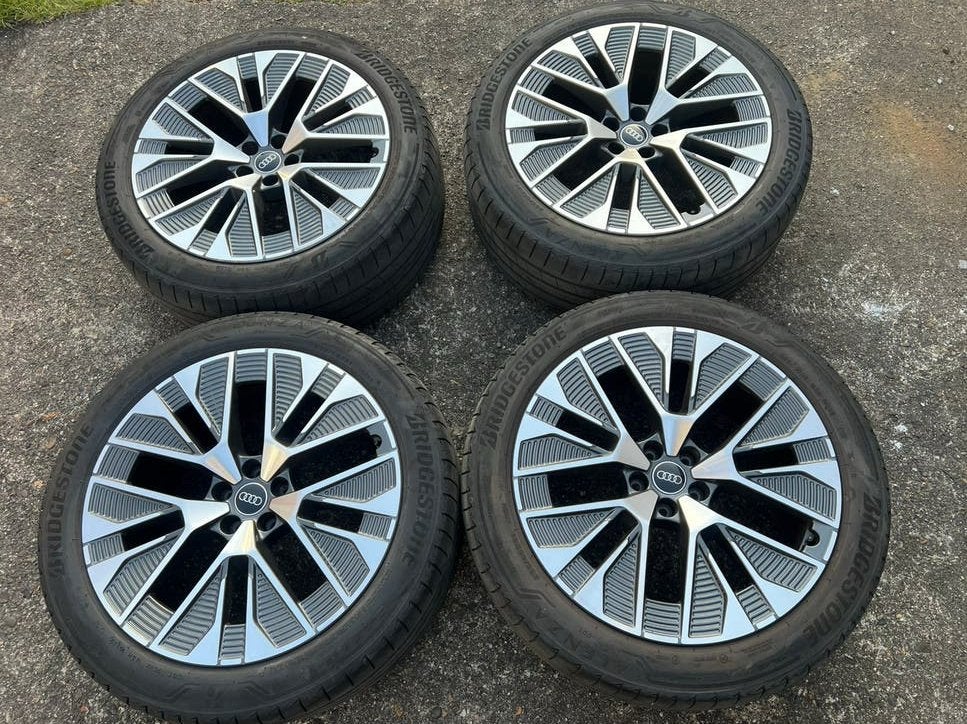 21 inch Audi Q8 E tron , E tron Velgen met Zomer Banden, Neuf, Pneus et Jantes, Enlèvement ou Envoi, Pneus été