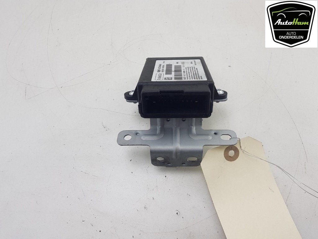 ORDINATEUR GESTION ECLAIRAGE Ford S-Max (WPC), Henry-Ford-Straße  1
50735  Köln, DE, Ford-Werke GmbH, Kunden@ford.com, Ford