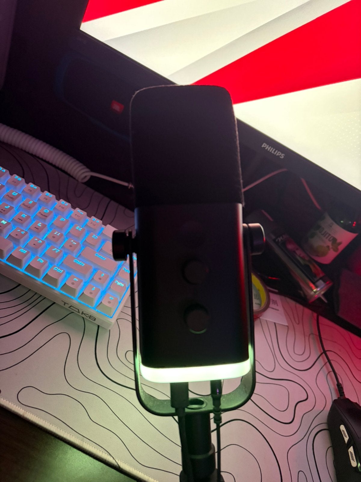 FIFINE USB gamingmicrofoon + Arm met RGB en tafelstandaard, Ophalen, Zo goed als nieuw