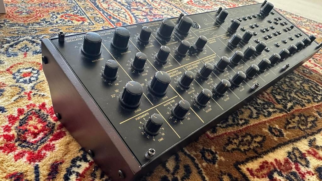 Behringer K-2, Muziek en Instrumenten, Synthesizers, Gebruikt, Overige aantallen, Overige merken, Met midi-aansluiting, Ophalen