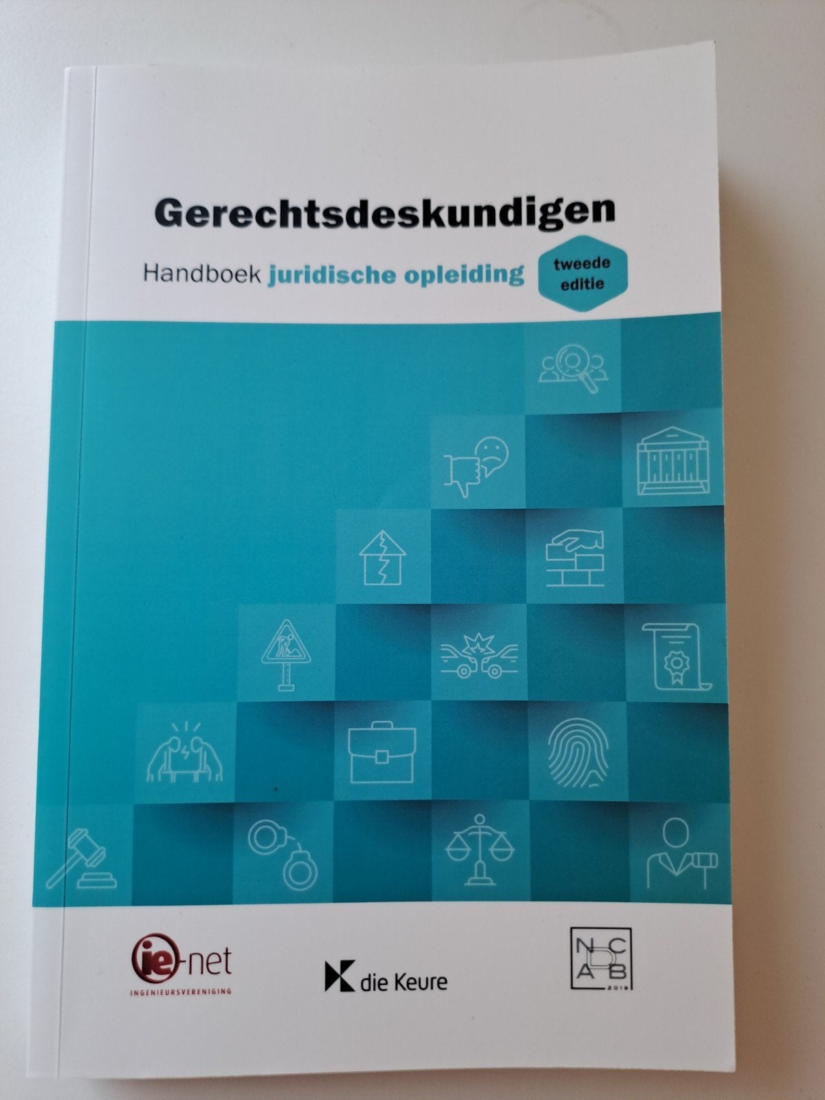 ? - Gerechtsdeskundigen. Handboek juridische opleiding, Boeken, Ophalen of Verzenden, ?