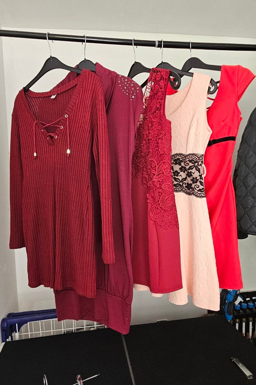 20 jurken maat S-M-L, Vêtements | Femmes, Packs de vêtements pour femmes, Enlèvement ou Envoi