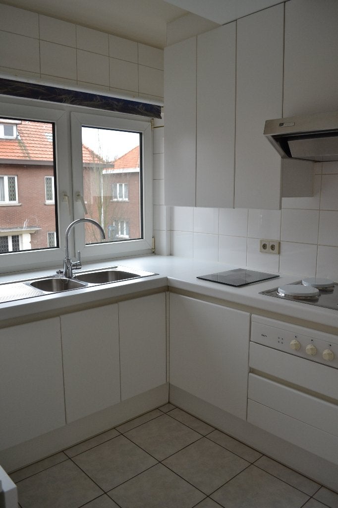 Te Huur appartement met garagebox, 50 m² of meer, Hasselt
