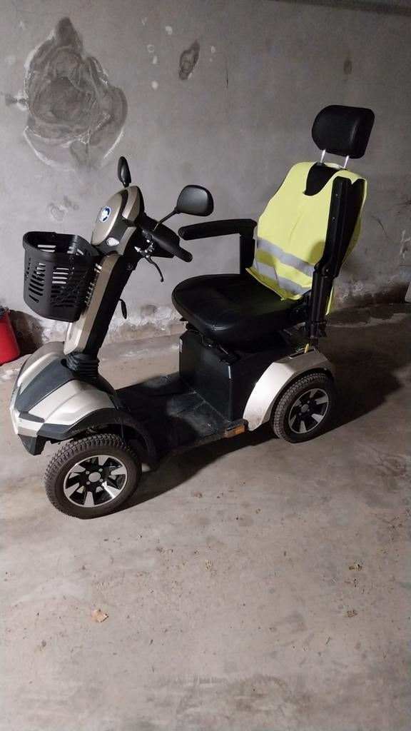 Scootmobiel Vermeiren 4 LTD, Ophalen, Zo goed als nieuw, 36 t/m 45 km, Vermeiren