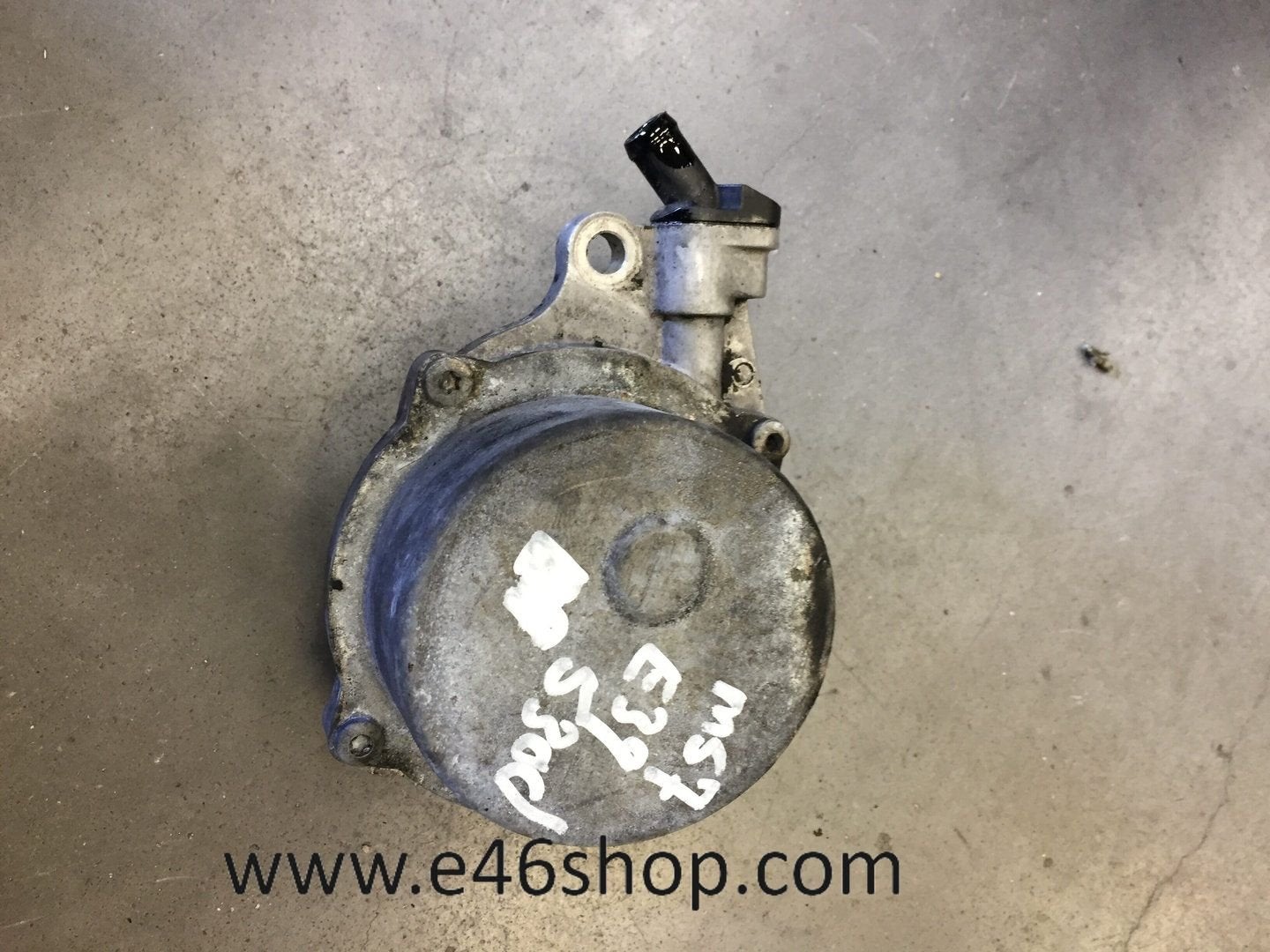 Vacuumpomp BMW E39 525D 530D M57 2002, -, Utilisé, -, Enlèvement ou Envoi
