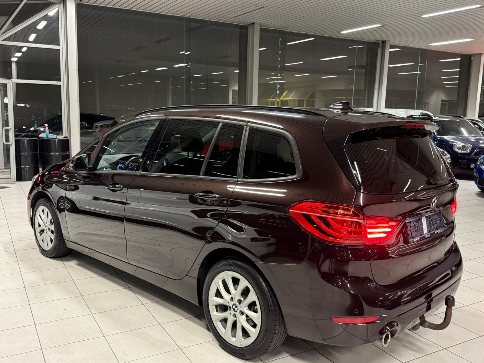 Bmw 216I Gran Tourer, Auto's, BMW, Voorwielaandrijving, Gebruikt, Euro 6, Bruin