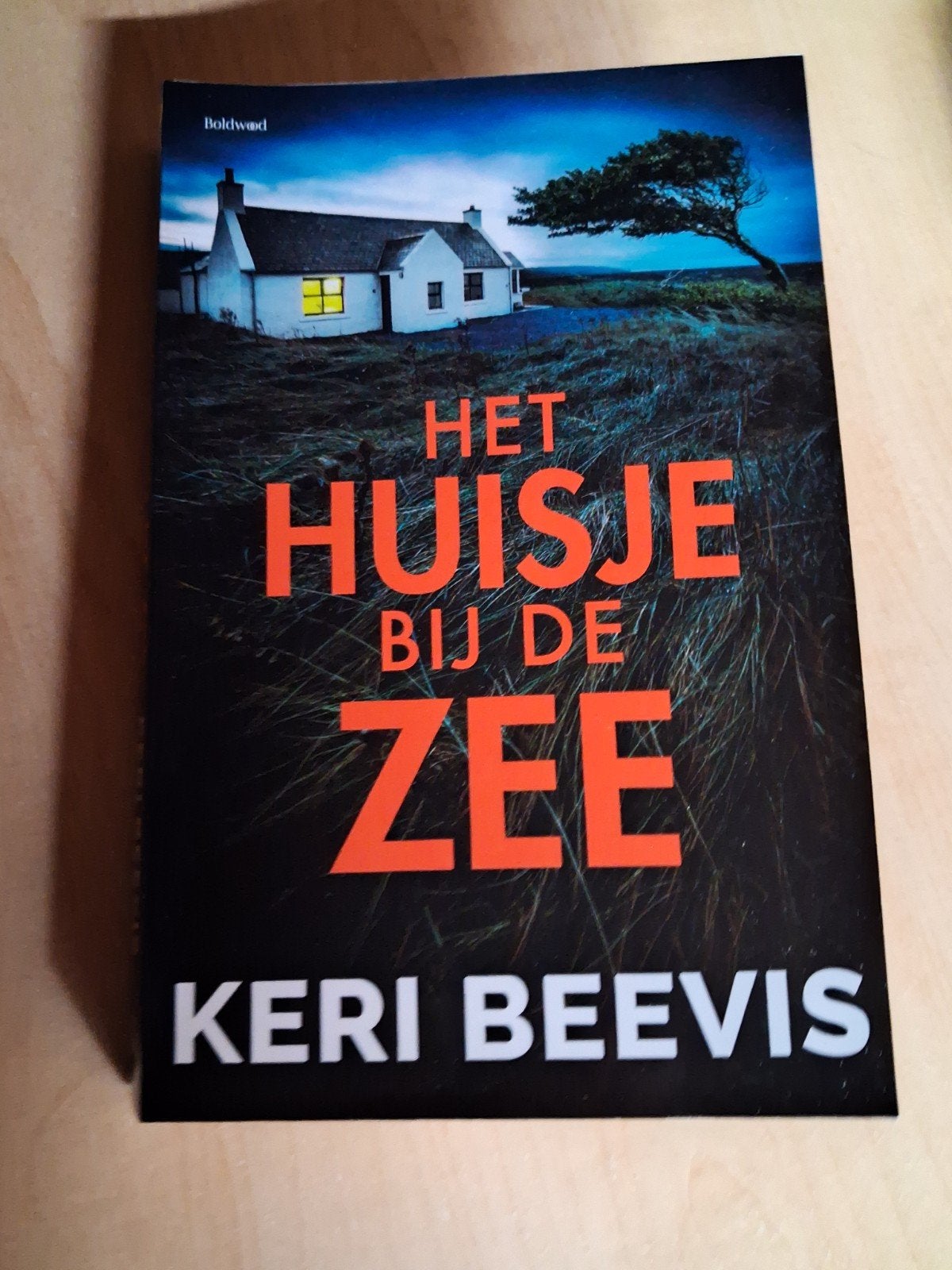 Het huisje bij de zee, Enlèvement, Neuf, Keri Beevis