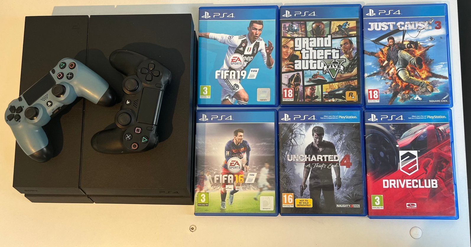 PlayStation 4 1TO+ 2 manettes + 6 jeux, Enlèvement, Utilisé, 1 TB, Avec 2 manettes