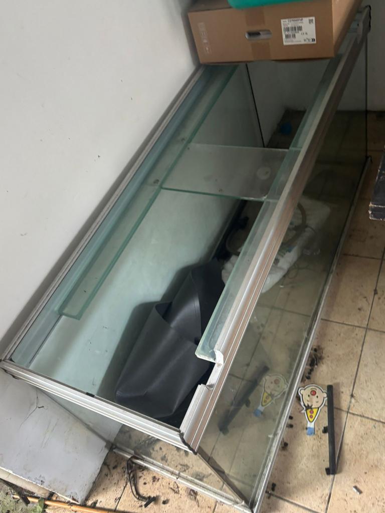 Aquarium zonder pomp, Doe-het-zelf en Bouw, Ophalen, Gebruikt, 120 tot 160 cm, Minder dan 80 cm