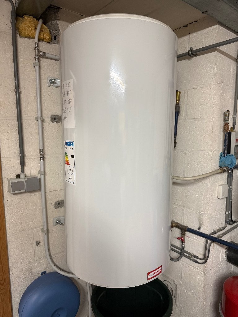 Chaudière à eau Thermor 150 L en bon état, Bricolage & Construction, 100 litres ou plus, Boiler, Comme neuf, 6 à 10 ans