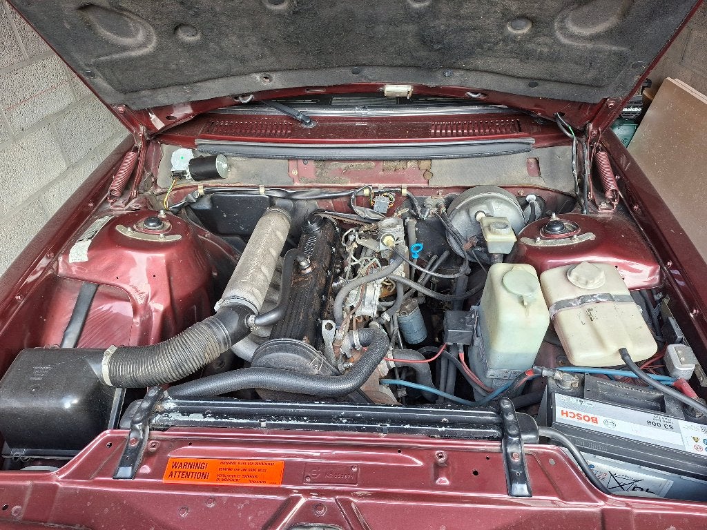 Voiture Ancêtre Volvo 240 GLD année 1989., foto 3
