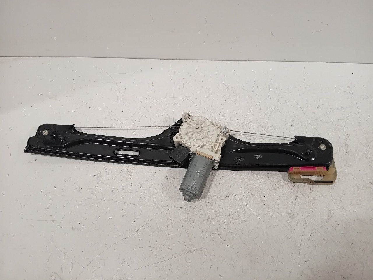 Raammechaniek elektrisch links achter BMW X5, Onderdelen@venauto.nl, Van der Ven Autorecycling B.V., Gebruikt, Ettenseweg 76, 4706 PB Roosendaal, The Netherlands