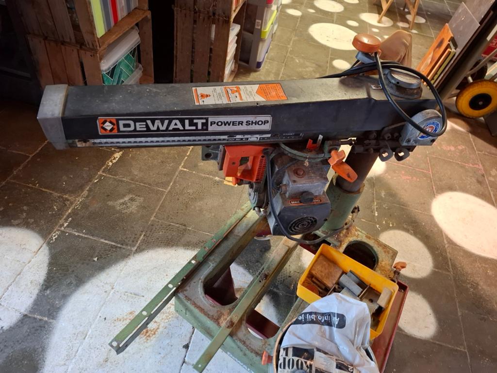 DeWalt Power Shop DW125 radiaalzaag, Doe-het-zelf en Bouw, Ophalen