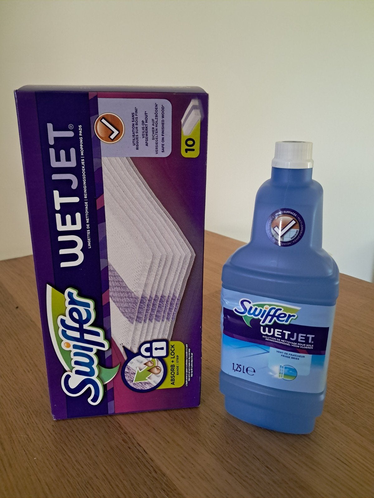 Swiffer Wetjet navulling en doekjes, Ophalen