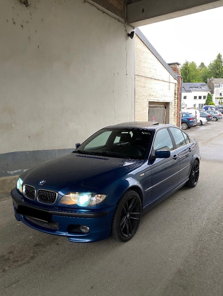 BMW E46 Serie 3, 330d Bleu, 2002, Autos, BMW, Particulier, Série 3, Sièges électriques, Diesel, Euro 3, Berline, 5 portes, Automatique