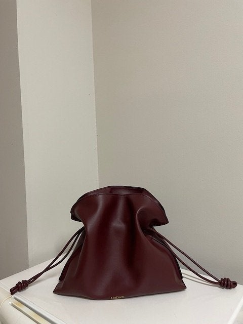 Handtas, model Loewe, burgundy, nieuw en ONGEBRUIKT, Ophalen of Verzenden, Nieuw, Overige kleuren, Handtas