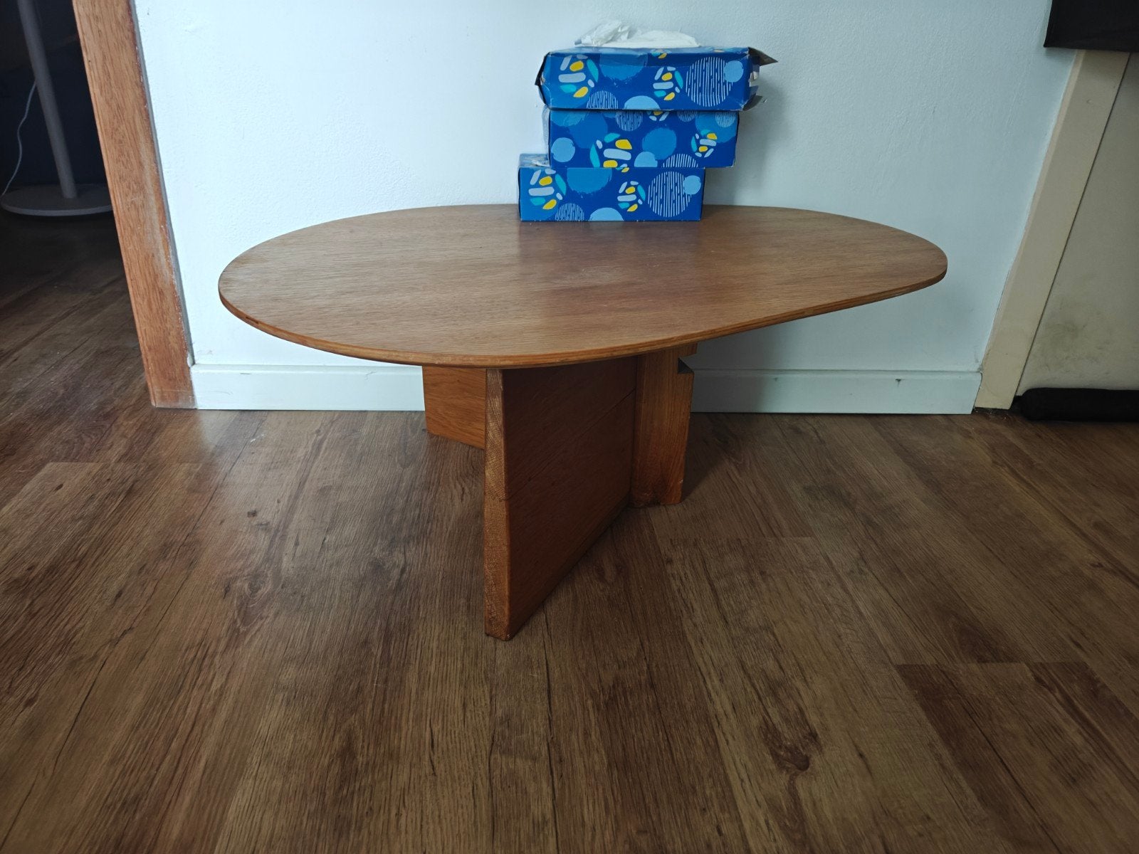 Petite table fait maison en parfait état, Enlèvement, Neuf, Ovale, 5 – 50