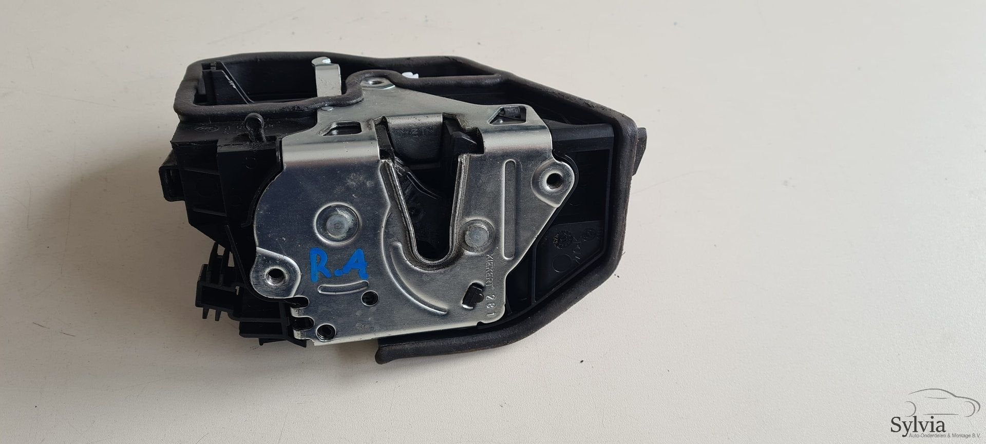 Deurslot rechts achter binnenzijde deur BMW 1 / 3 / 5 serie, -, Utilisé, -, -