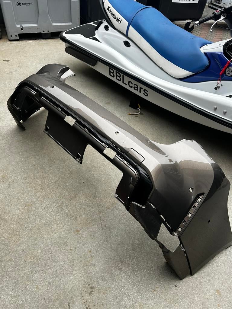 Achterbumper BMW M4 G82 G83 licht beschadigd, Ophalen, BMW