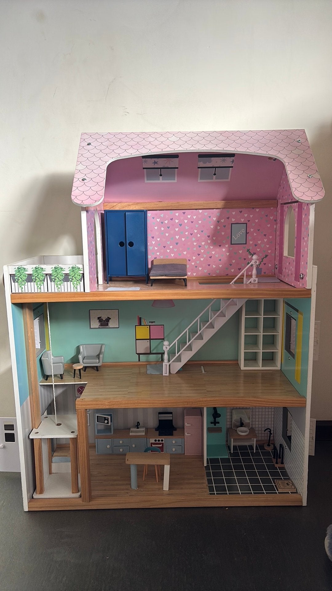 Poppenhuis met meubeltjes, Kinderen en Baby's, Ophalen, Gebruikt, Poppenhuis