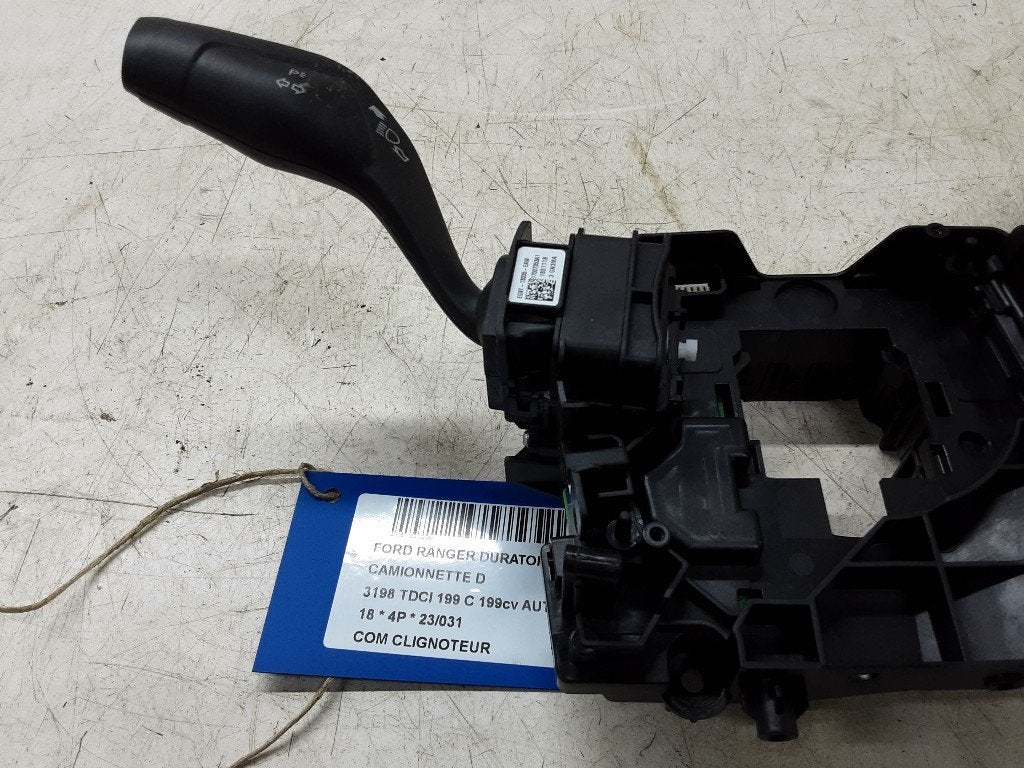 KNIPPERLICHTSCHAKELAAR Ford Ranger (EG9T13335EAW), Gebruikt, Mevr. I. Hauben, Ford, Rue de l'Espoir 34 34
4030  GRIVEGNÉE, BE