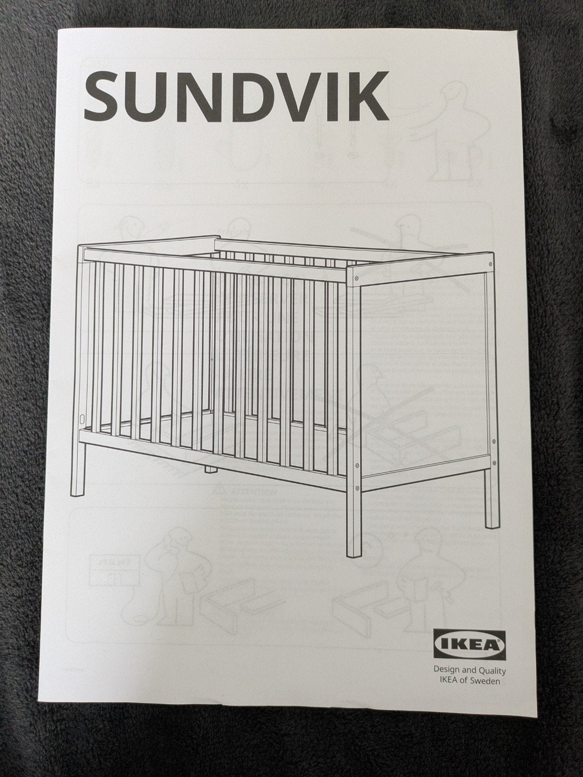 Lit bébé IKEA SUNDVIK très bon état + Matelas et accessoires, Enlèvement, Matelas