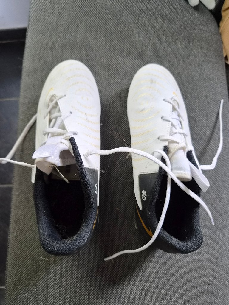 Nike phantom Gx pointure  37.5, Nike, Comme neuf, Enlèvement, Chaussures de sport