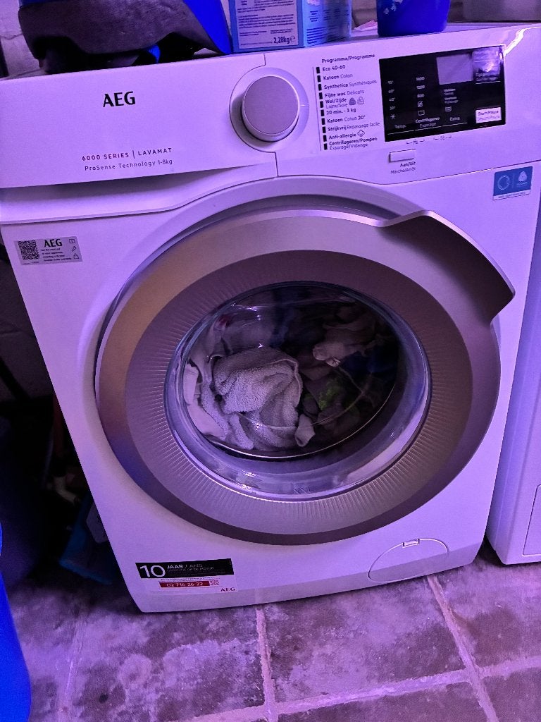 wasmachine AEG zo goed als nieuw, Ophalen, 1200 tot 1600 toeren, 8 tot 10 kg, Zo goed als nieuw
