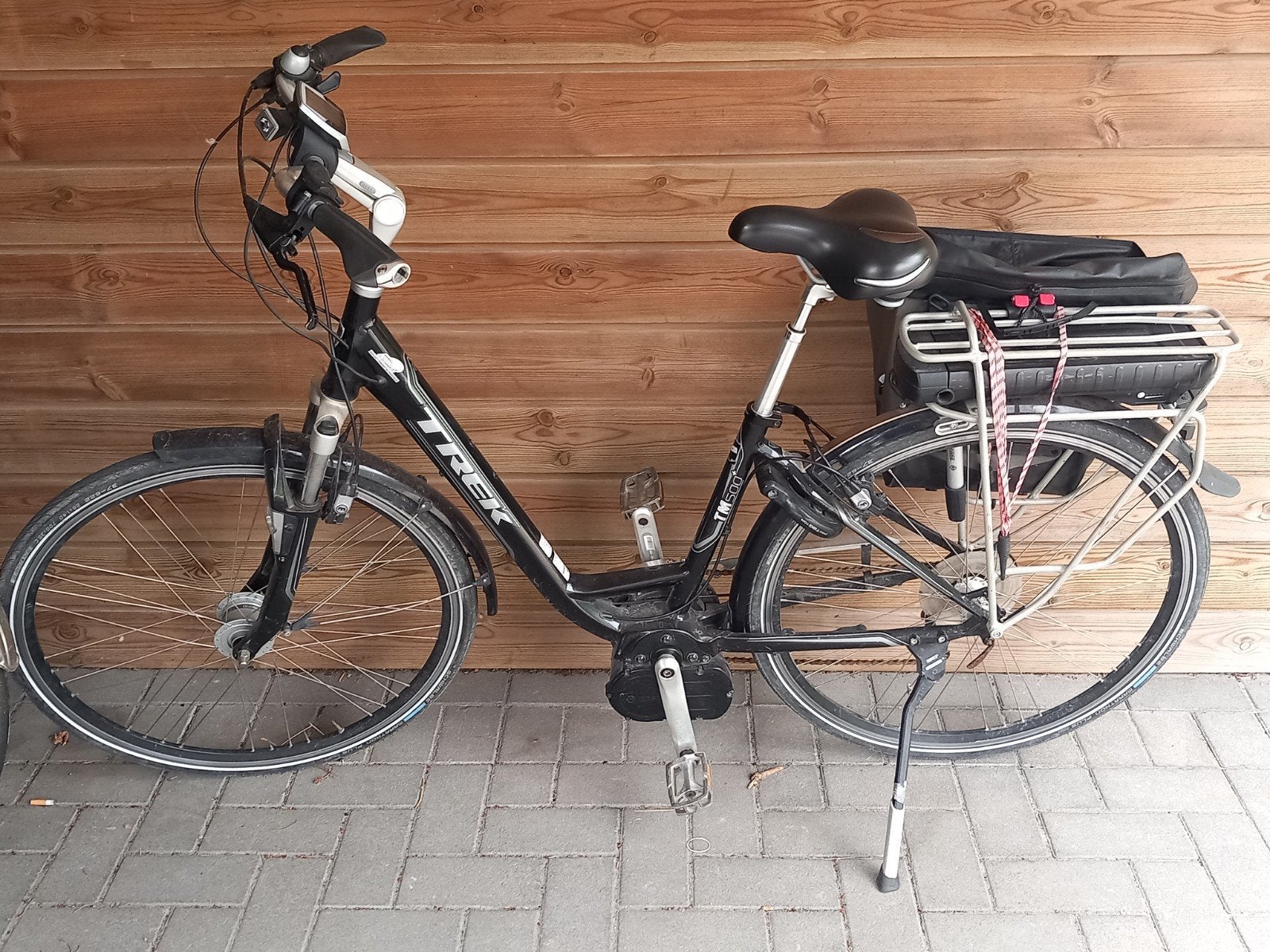Elektrische dames fiets met 2 batterijen + lader te koop!, Fietsen en Brommers, Elektrische fietsen, Ophalen