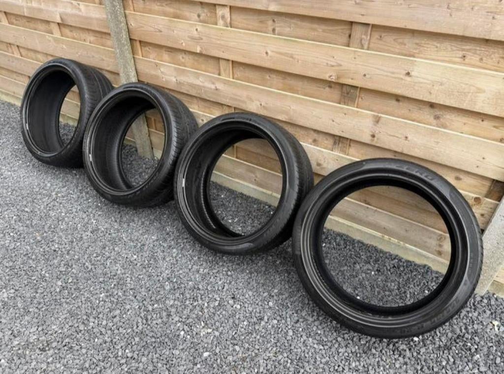 4 x Pirelli PZero 255 35 20. 4 à 5 mm, 255 mm, Véhicule de tourisme, Pneus été, Pneu(s)