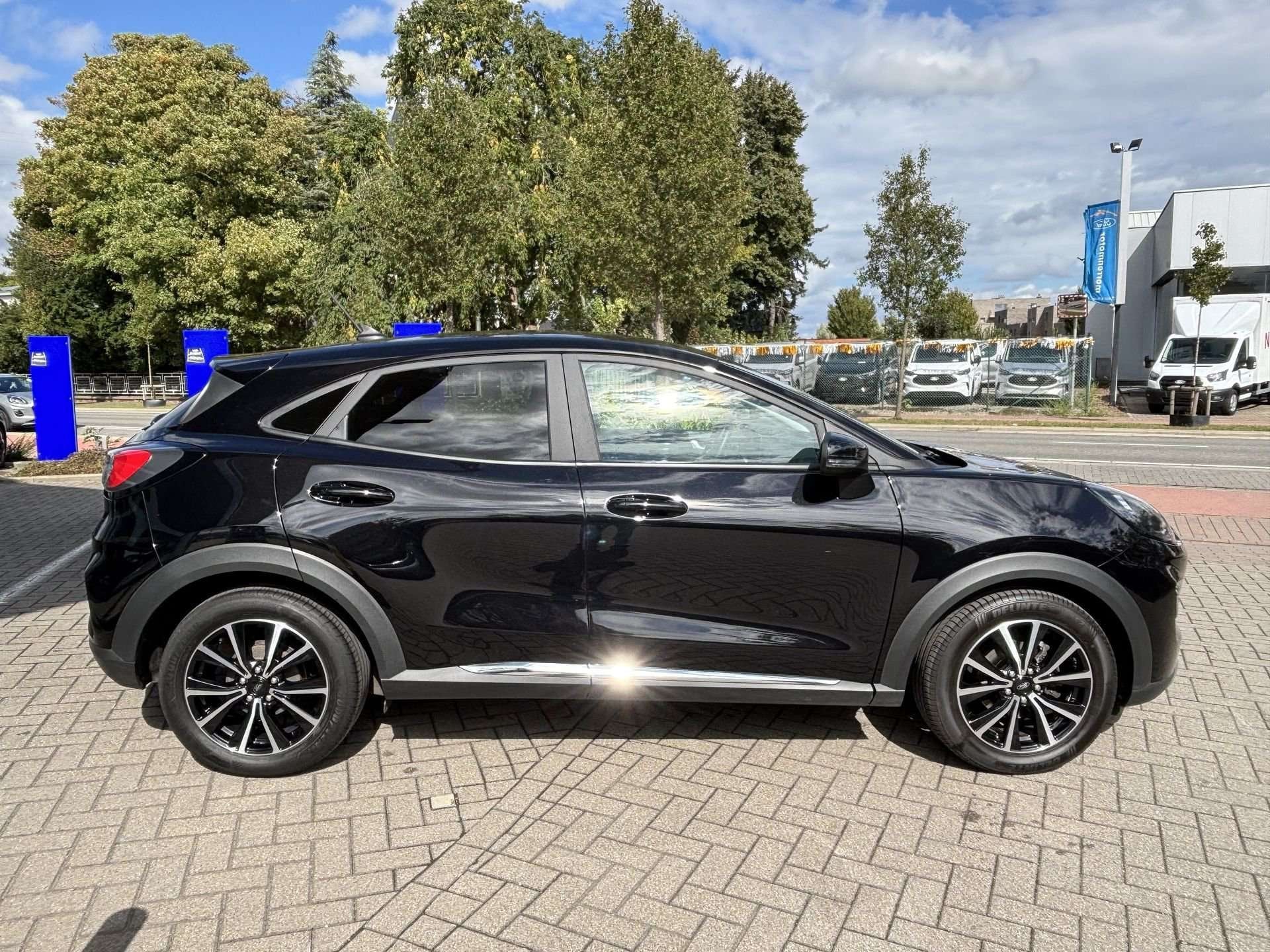 Ford Puma Titanium MHEV Ecoboost 125PK OC3340 *39281*, Auto's, Zwart, Parkeersensor, Zwart, Handgeschakeld