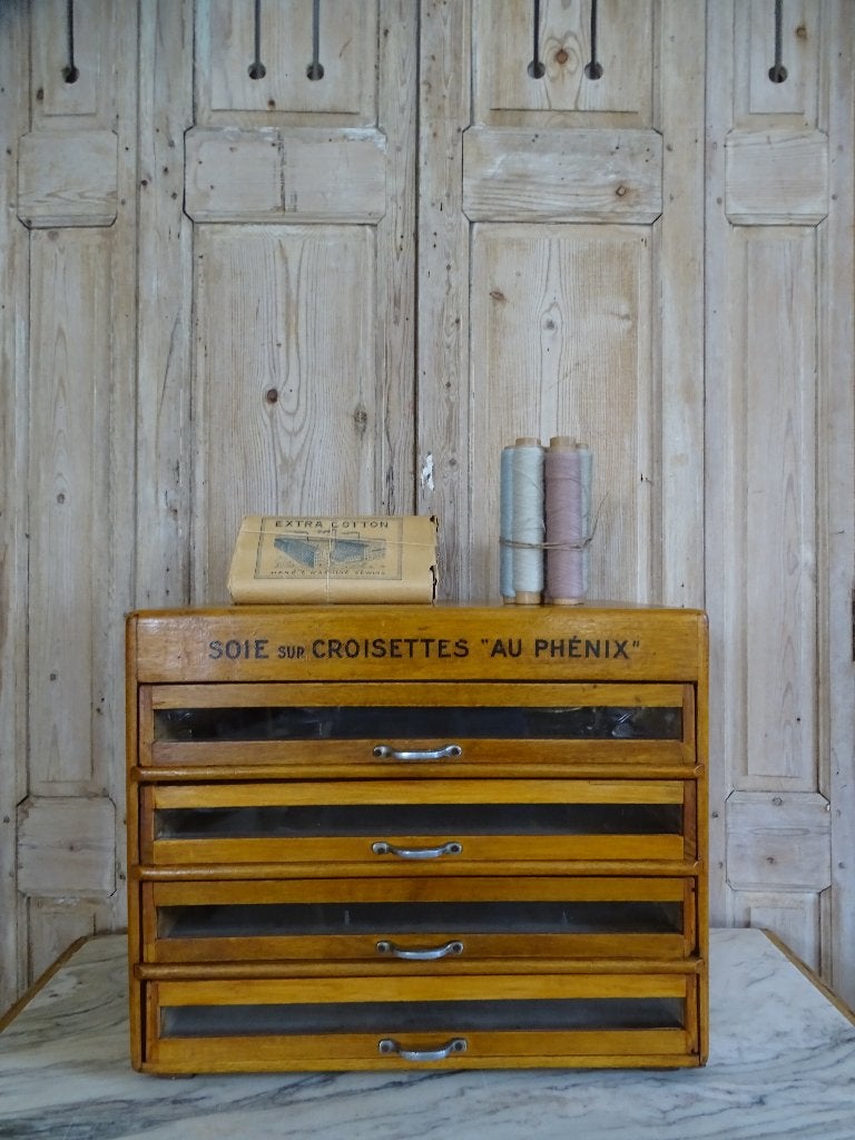 Oude garenkast, Antiek en Kunst, Ophalen of Verzenden