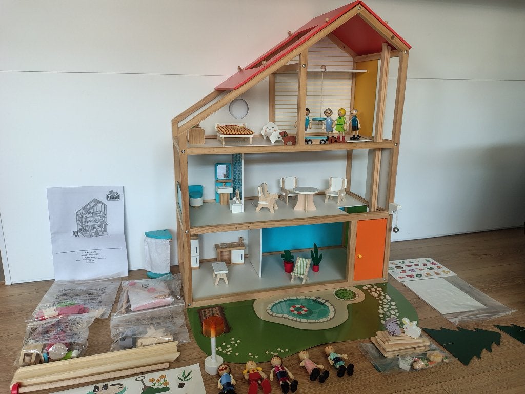 Groot poppenhuis - Deels in nieuwstaat!, Kinderen en Baby's, Speelgoed | Poppenhuizen, Zo goed als nieuw, Poppenhuis, Ophalen
