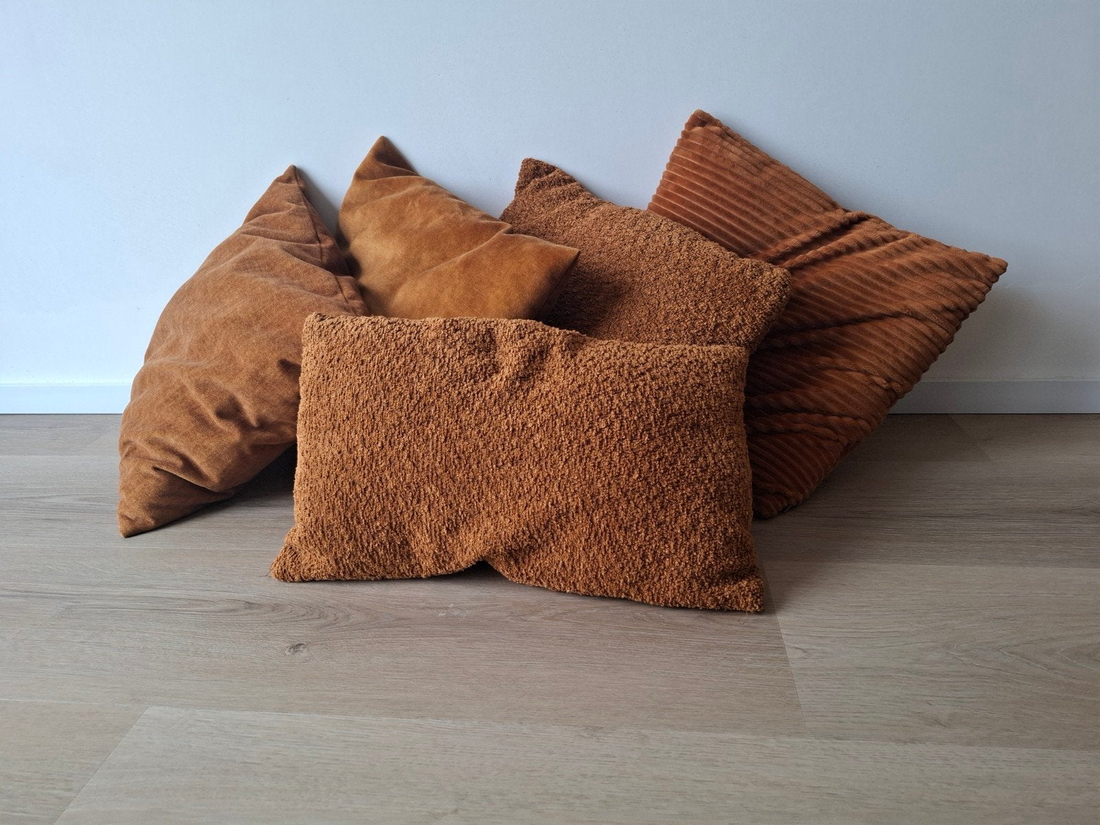 set van 5 amber- en roestkleurige sierkussens, Ophalen, Overige kleuren, Zo goed als nieuw, Sierkussen
