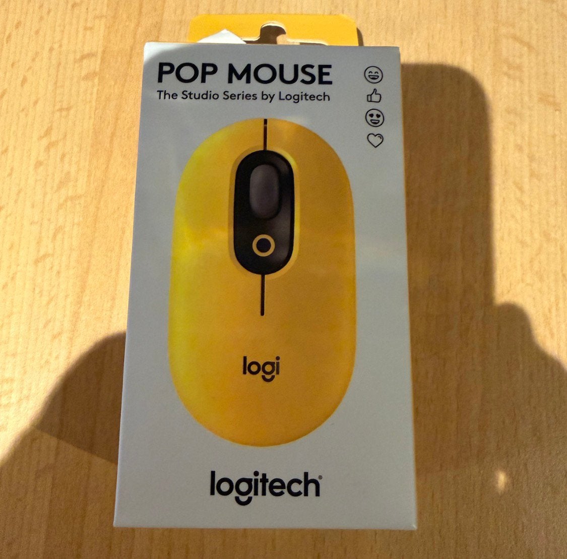 Logitech pop muis geel new in open doos 15€, Computers en Software, Muizen, Muis, Ophalen of Verzenden, Draadloos, Linkshandig