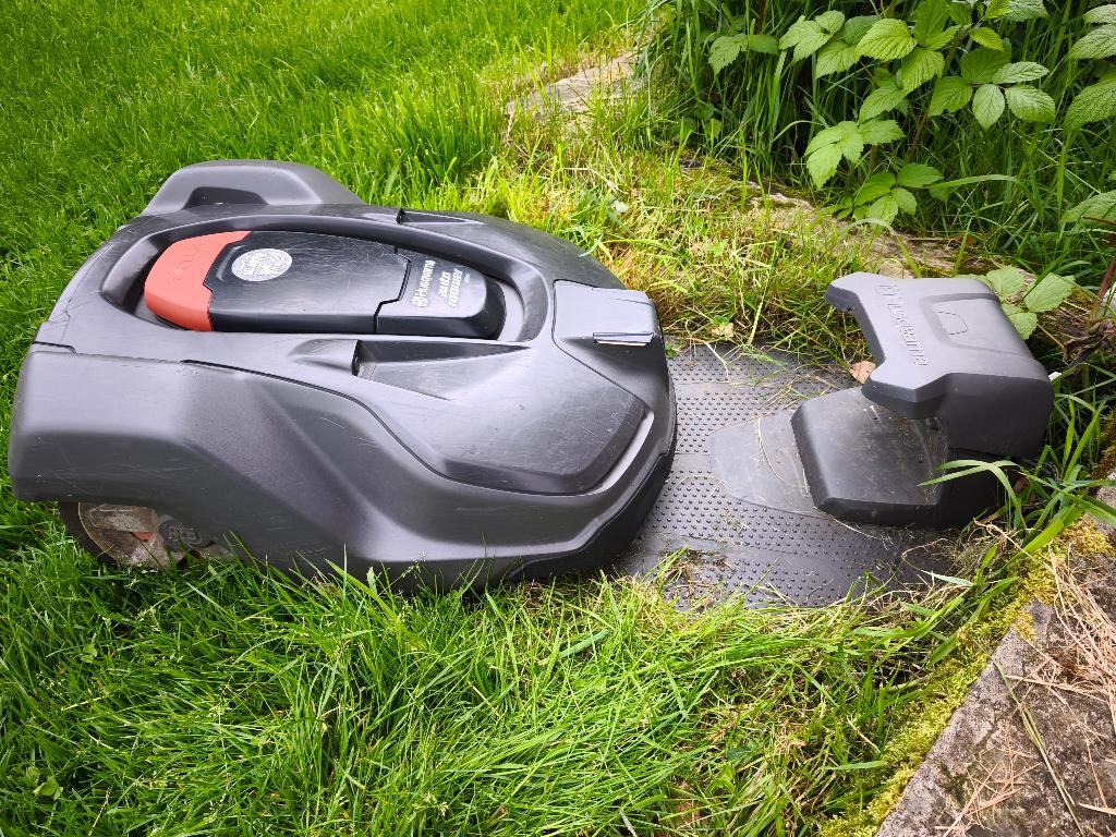 Robot tondeuse husqvarna 450x ( 5000m²), Enlèvement, Utilisé, Husqvarna